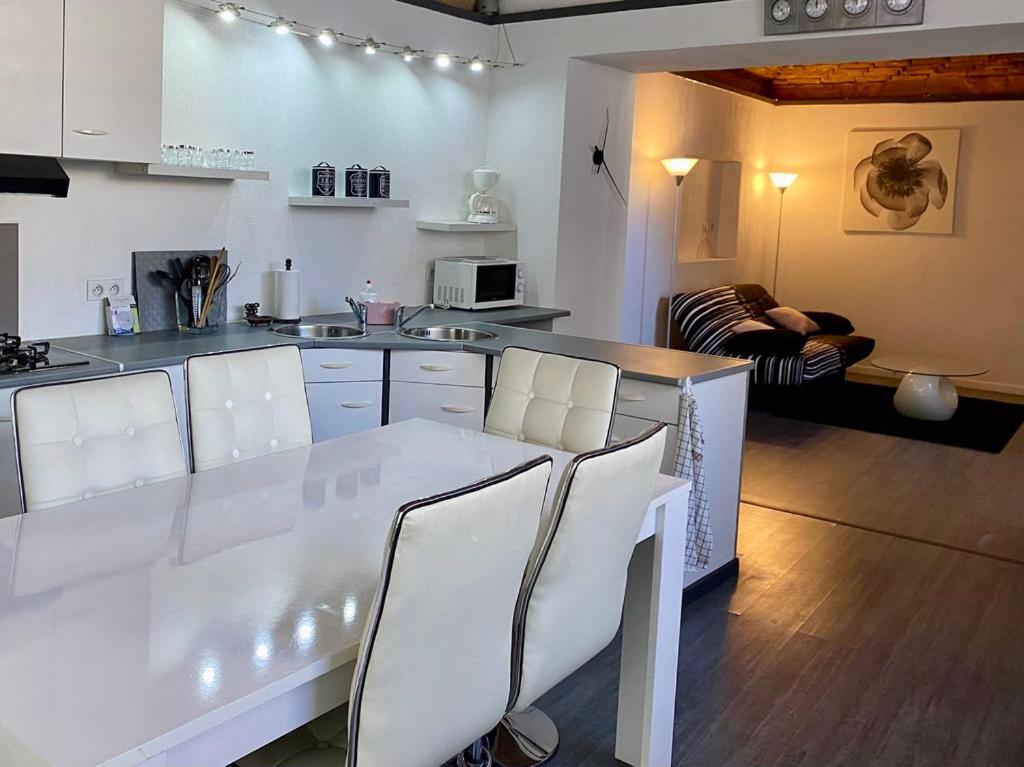 Jolie Appartement T2 Nîmes Eksteriør bilde